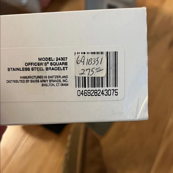 Women’s Swiss Army Silver Stainless Steel Bracelet Watch - Picture 5 of 5